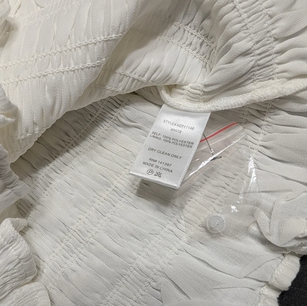 Astr The Label Anza White Puff Sleeve Smocked Milkmaid Peasant Top Large NWOT